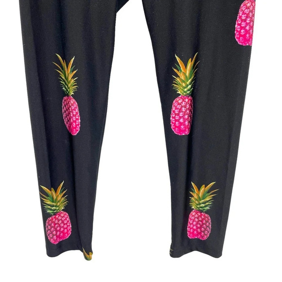 Goldsheep Black Pink Pineapple Print Cropped Leggings Size Small - Picture 3 of 6